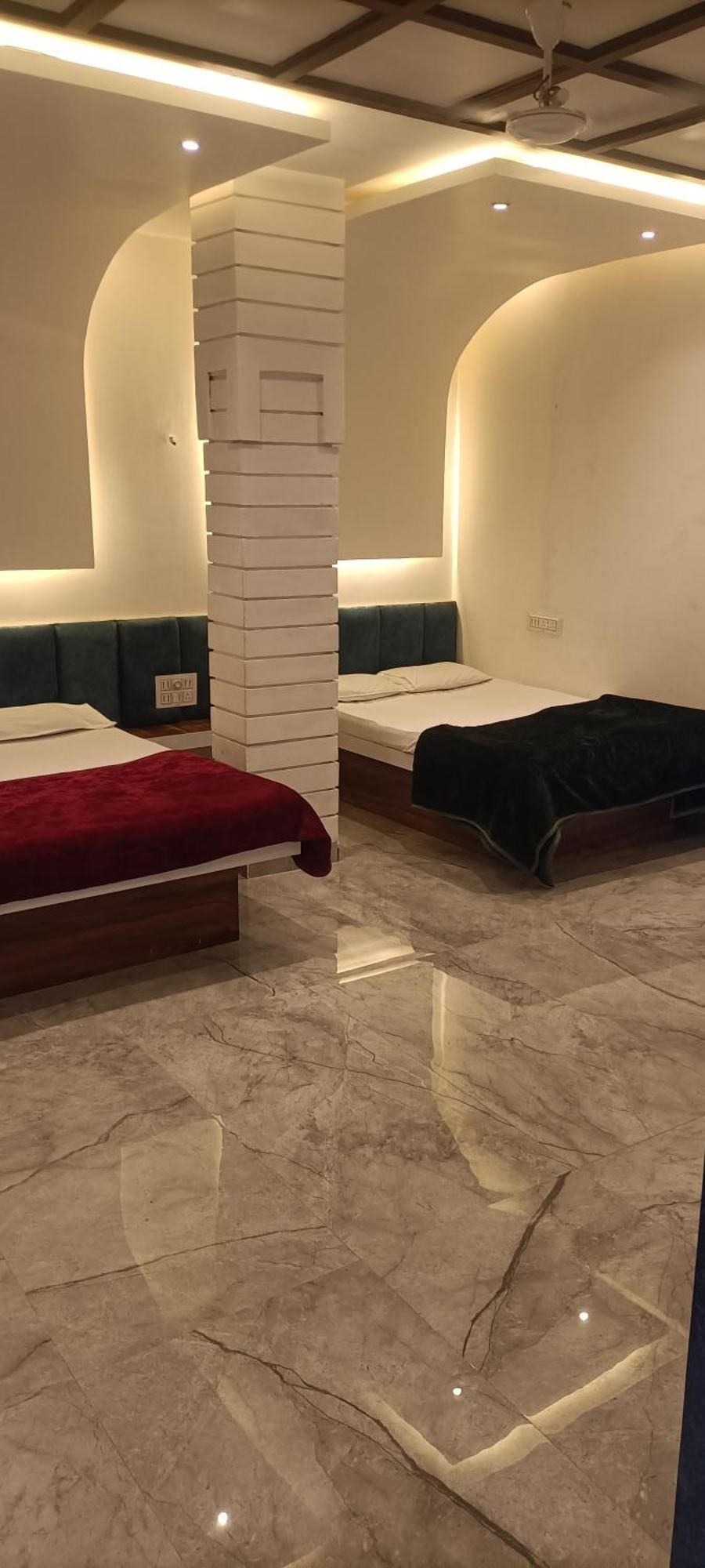 Maharaja Guest House Nashikkar Akalkot Экстерьер фото